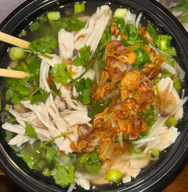 P12- Chicken Pho.
